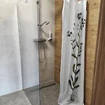 Ironhill Apartmanhaz * Vonyarcvashegy