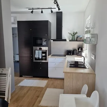 Apartament Ironhill Apartmanhaz Vonyarcvashegy